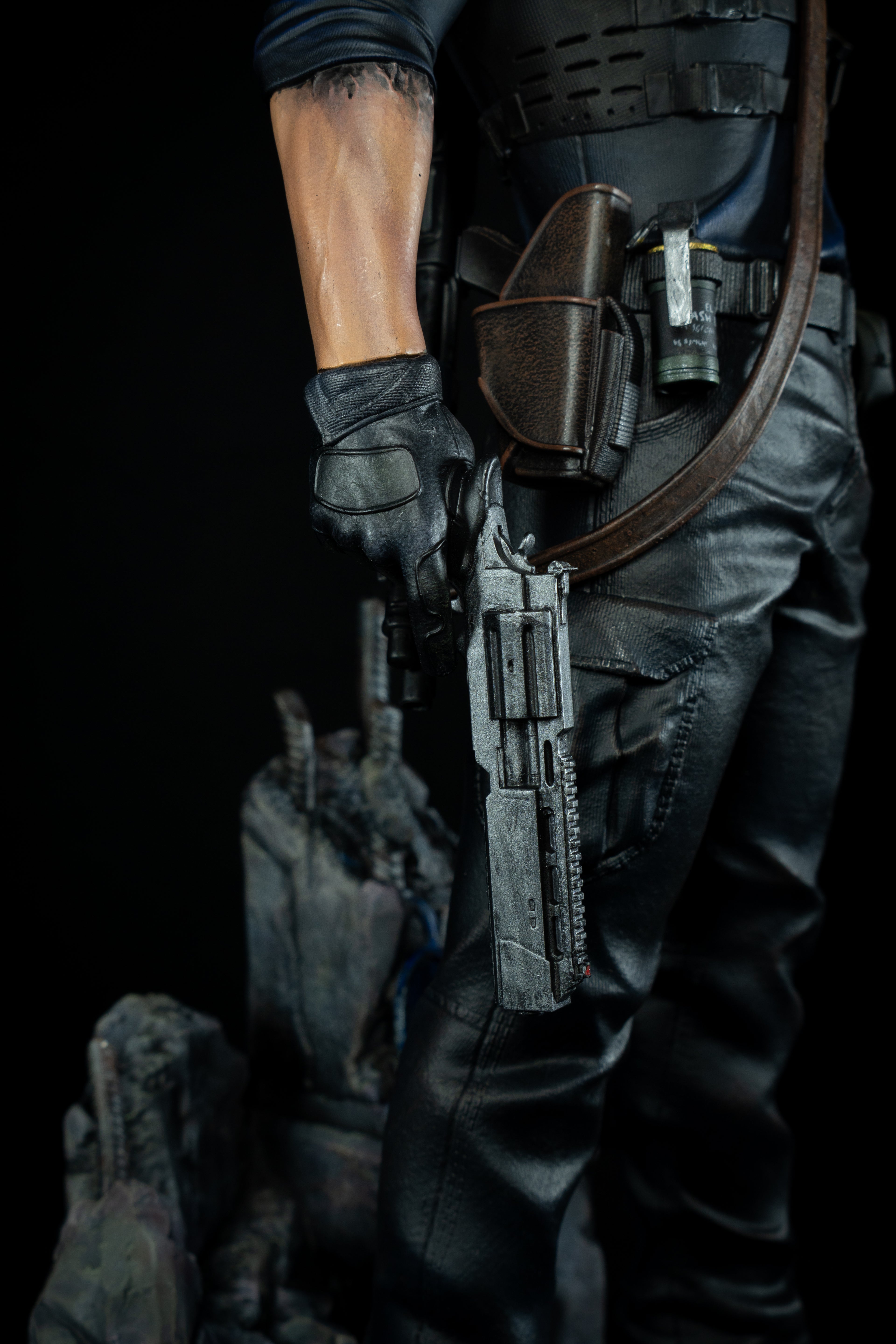 Leon S. Kennedy – Resident Evil 9 Tribute Sammlerfigur | Handbemalte Harzstatue