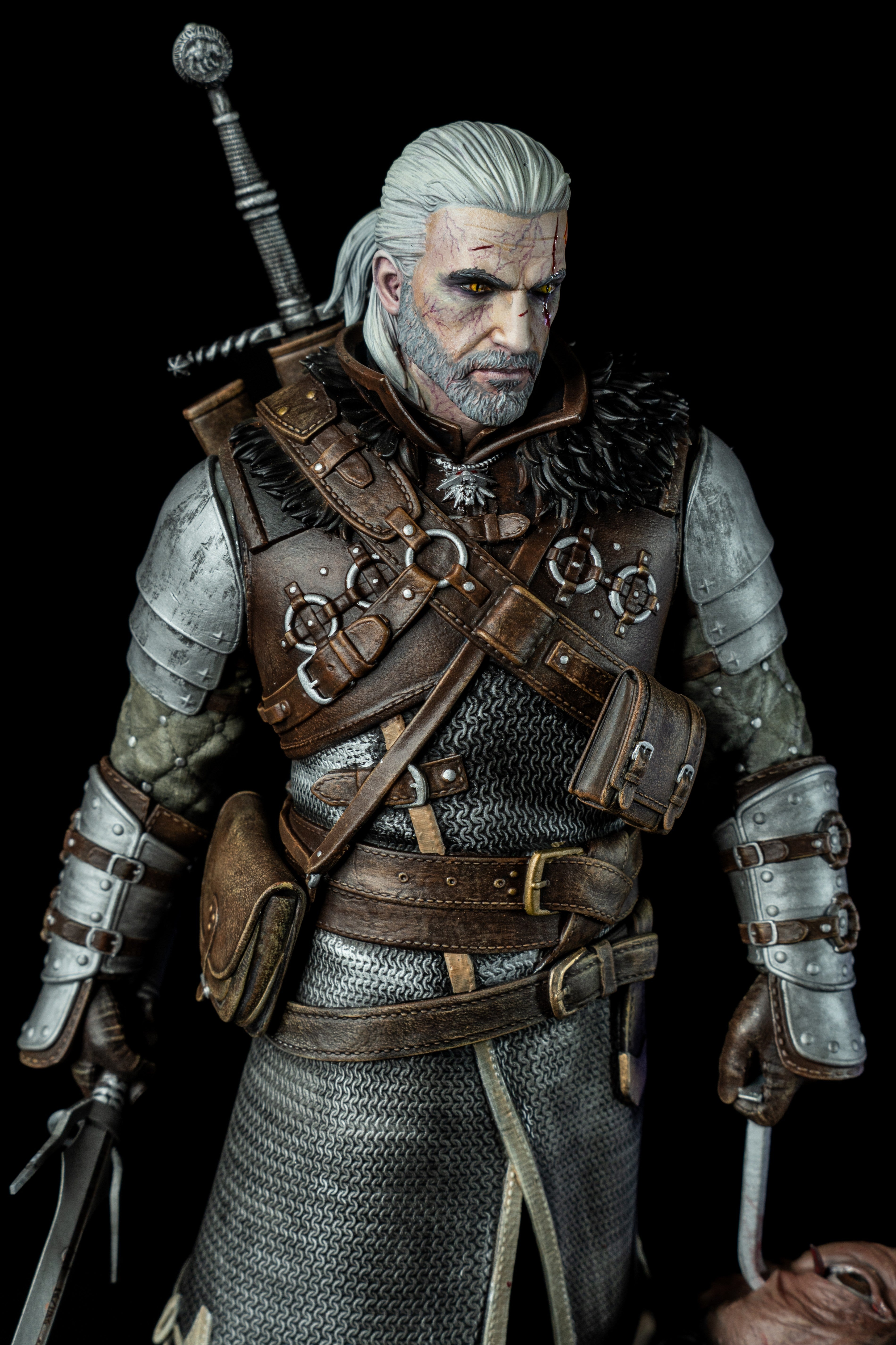 Geralt  | The WItcher | Bear School Armor Collectible Statue | Resin Figure | Hand-Painted Premium Fan Art