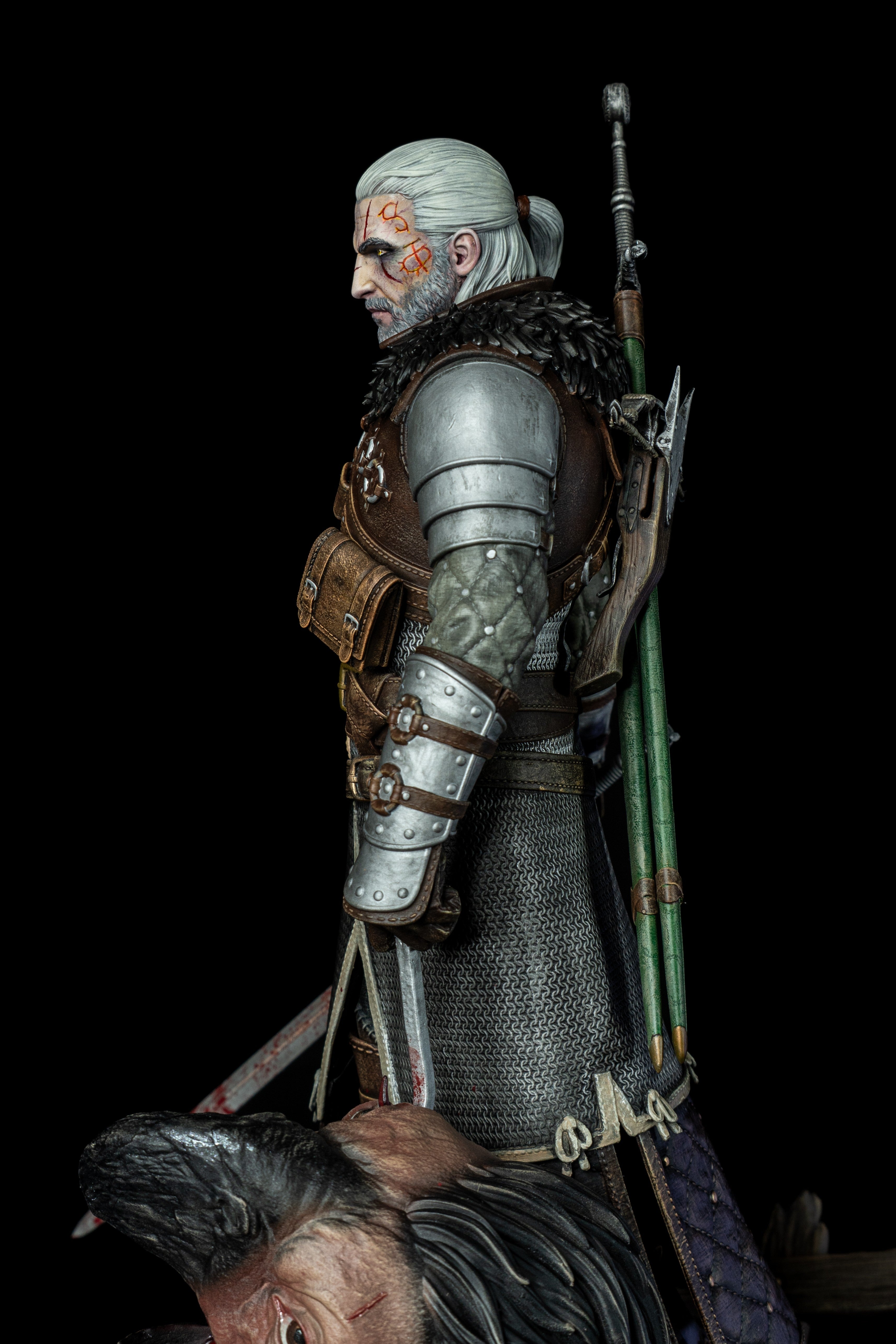 Geralt  | The WItcher | Bear School Armor Collectible Statue | Resin Figure | Hand-Painted Premium Fan Art