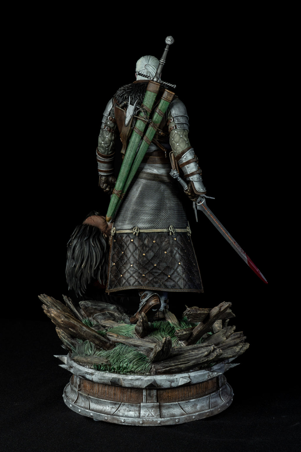 Geralt  | The WItcher | Bear School Armor Collectible Statue | Resin Figure | Hand-Painted Premium Fan Art