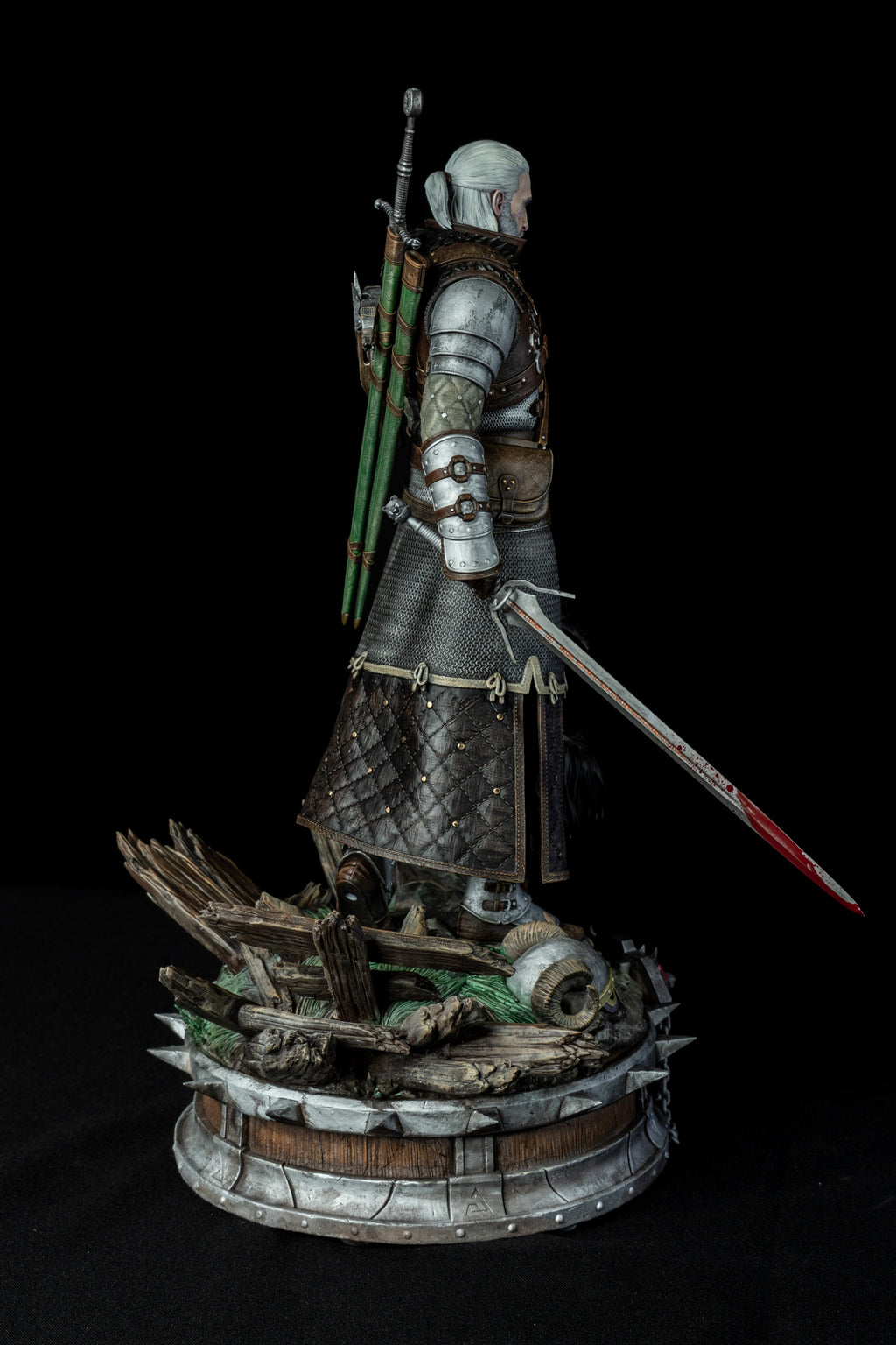 Geralt  | The WItcher | Bear School Armor Collectible Statue | Resin Figure | Hand-Painted Premium Fan Art