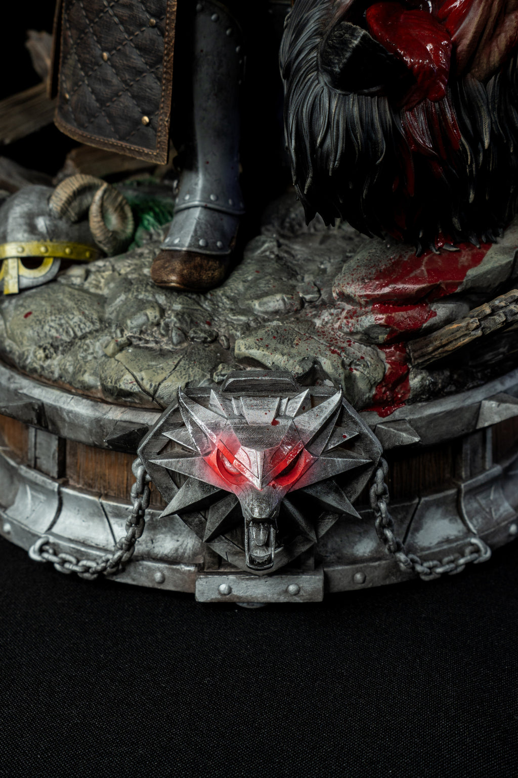 Geralt  | The WItcher | Bear School Armor Collectible Statue | Resin Figure | Hand-Painted Premium Fan Art